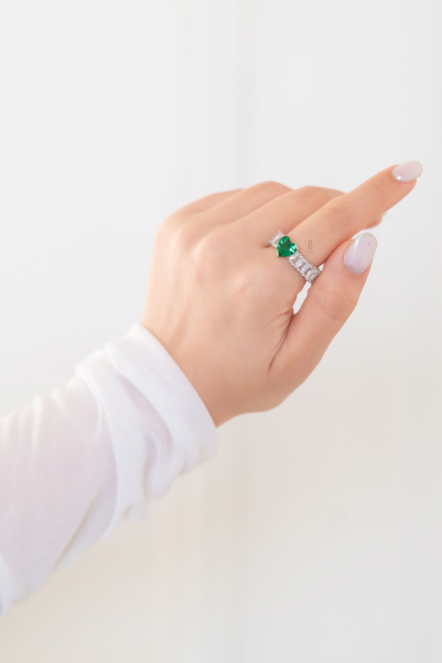 Anana Lovey Ring - Anana