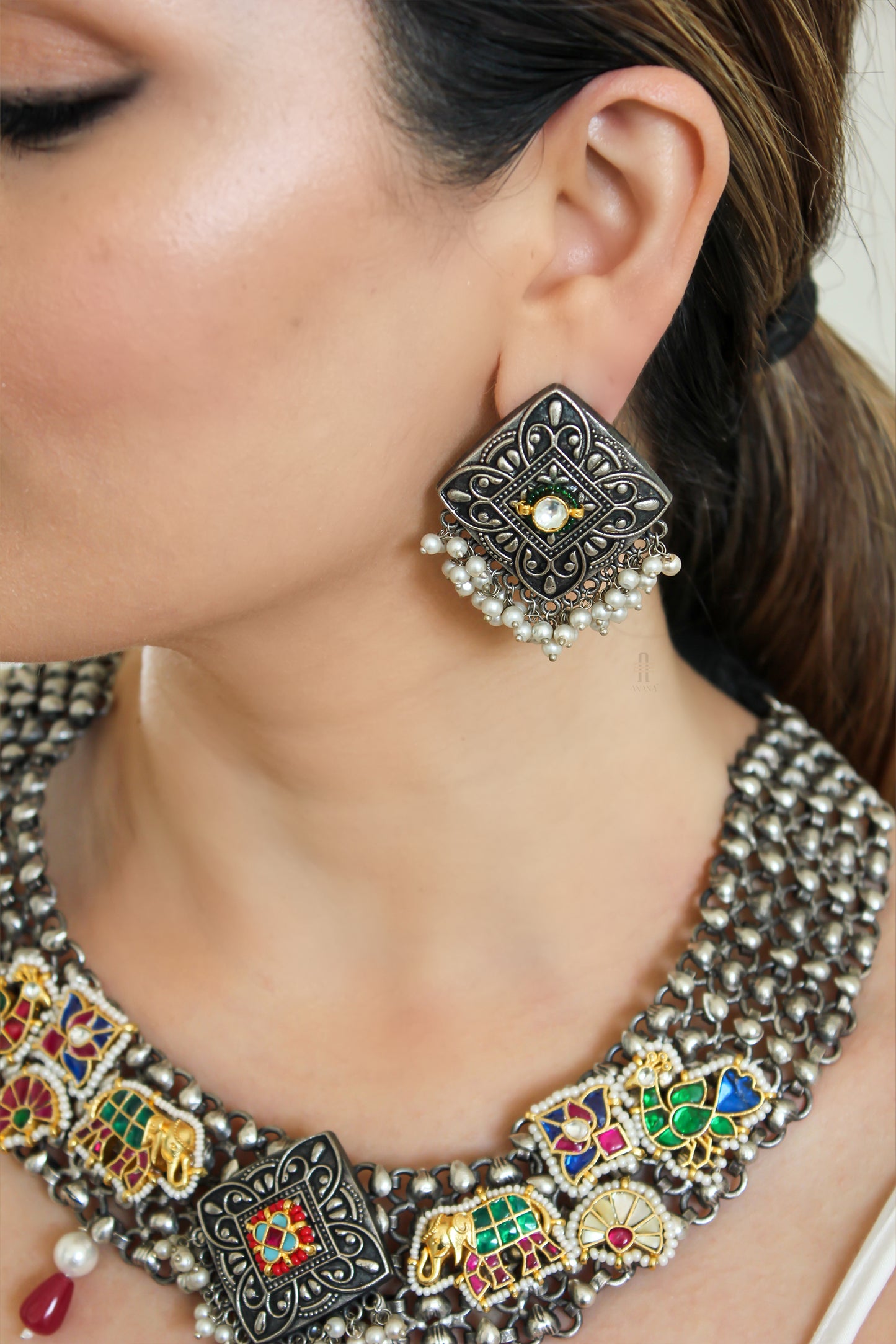 Chasmum Necklace Set - Anana