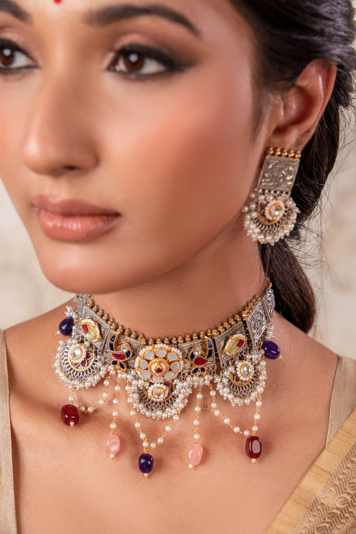 Bhavya Choker Set