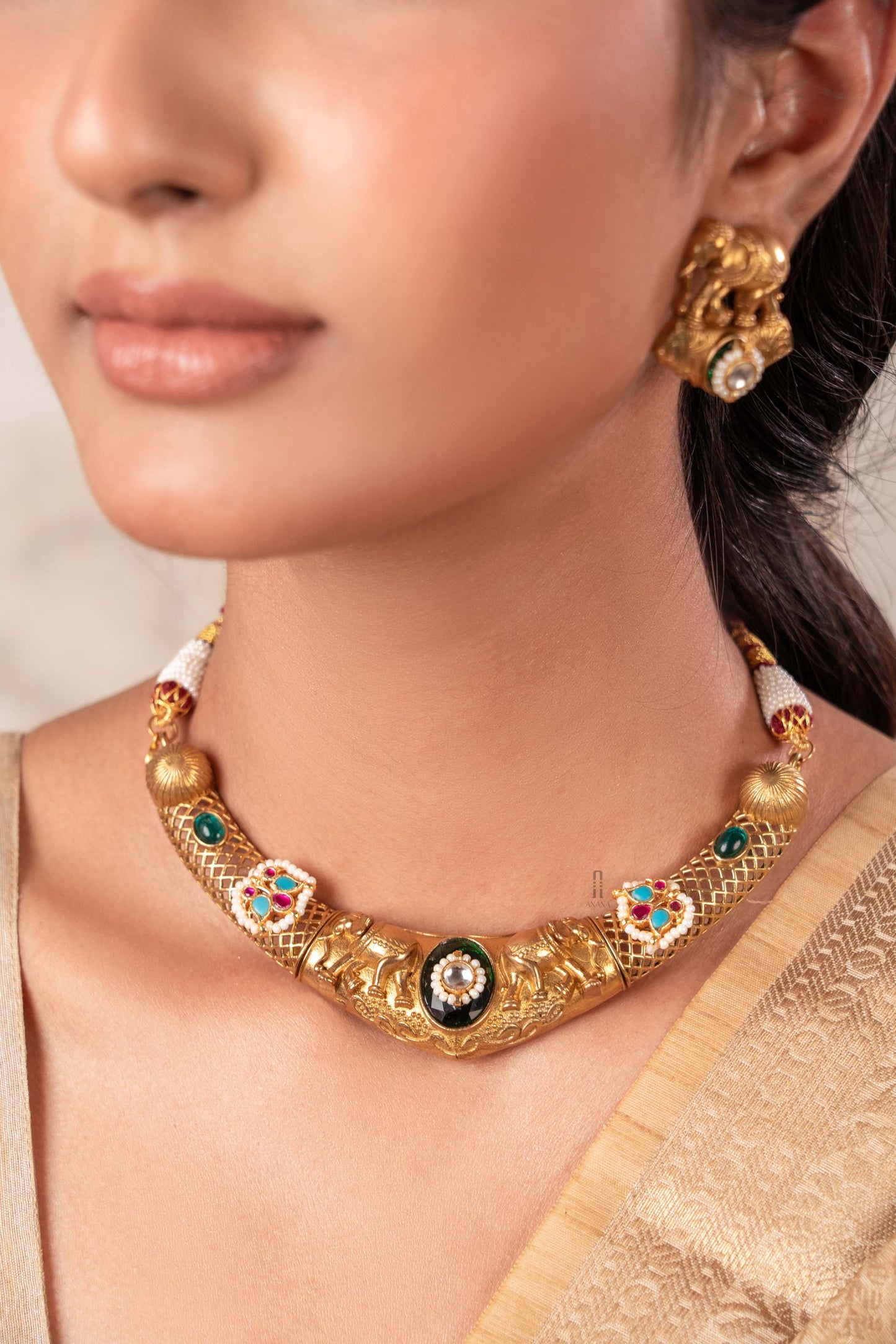 Chitra Necklace Set