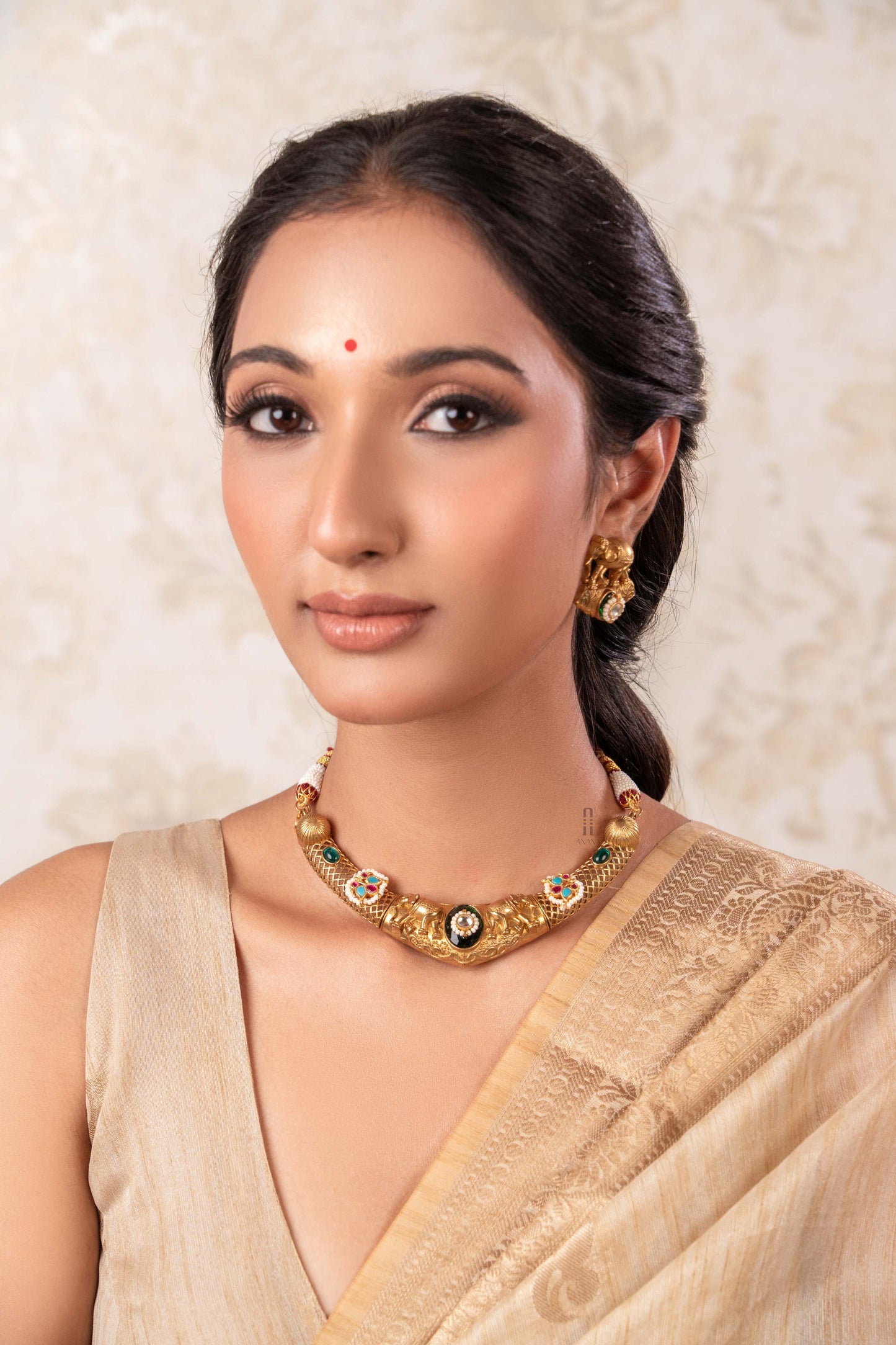 Chitra Necklace Set