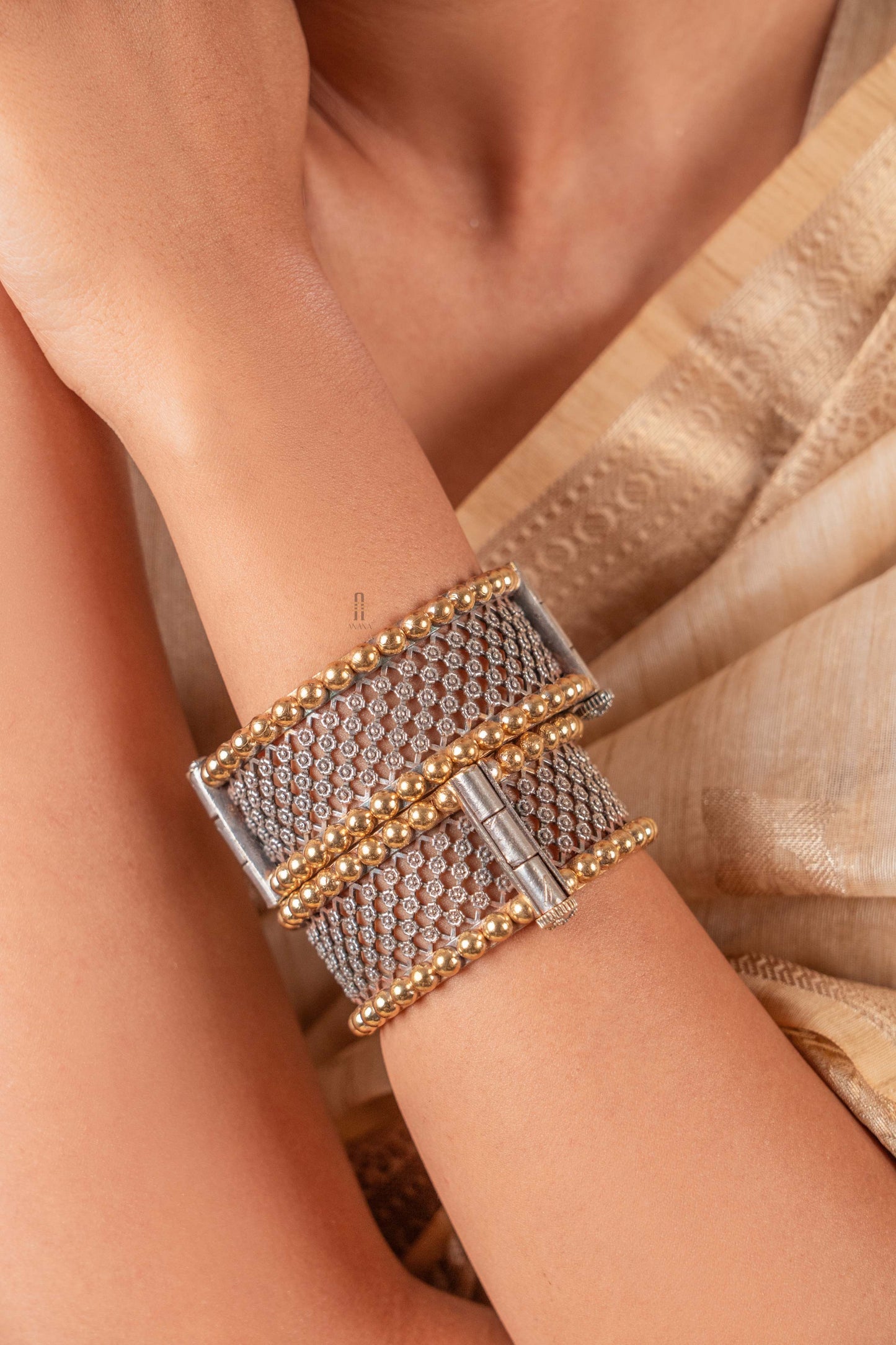 Lavya Bangles