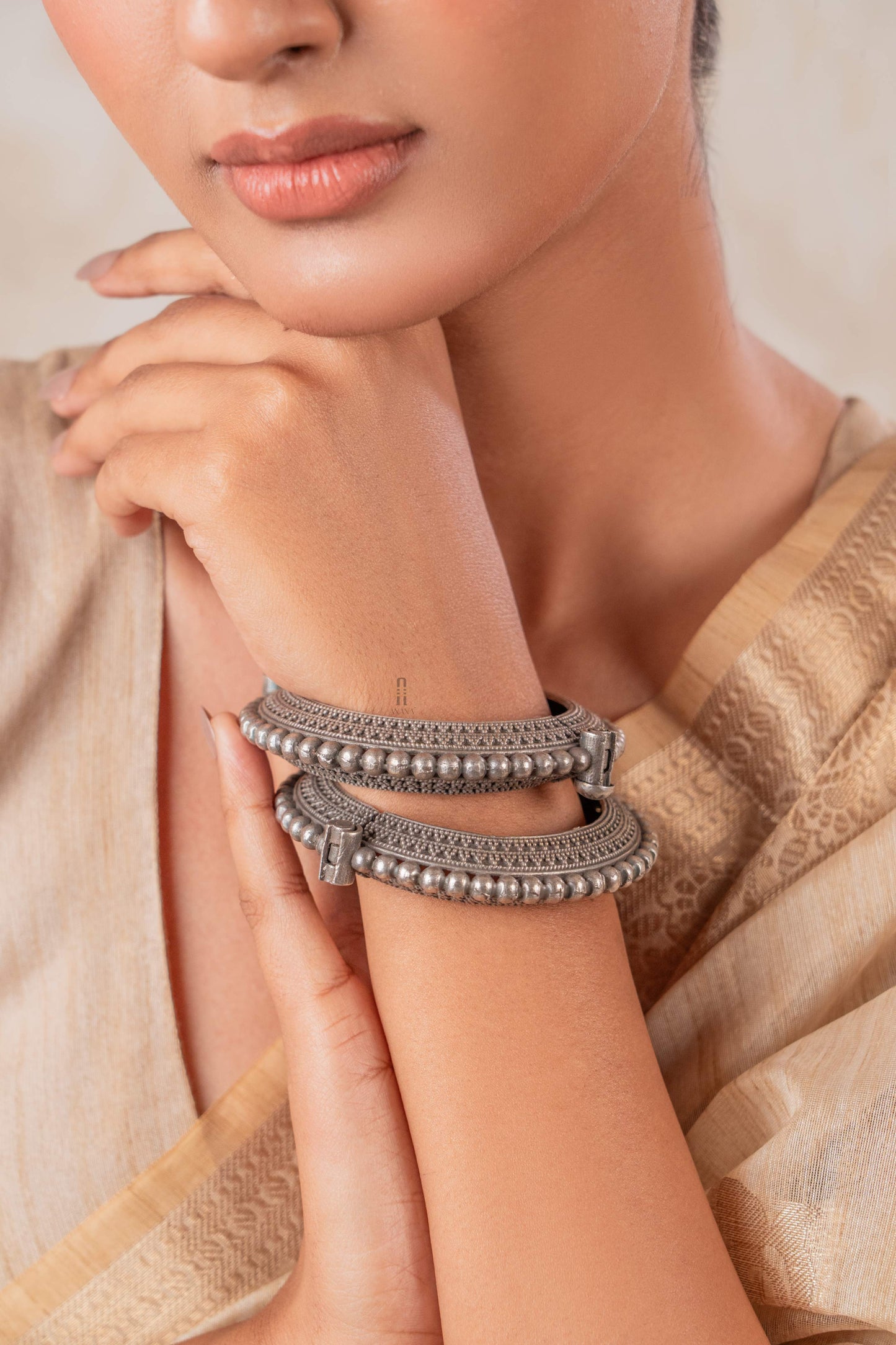 Manyata Bangles