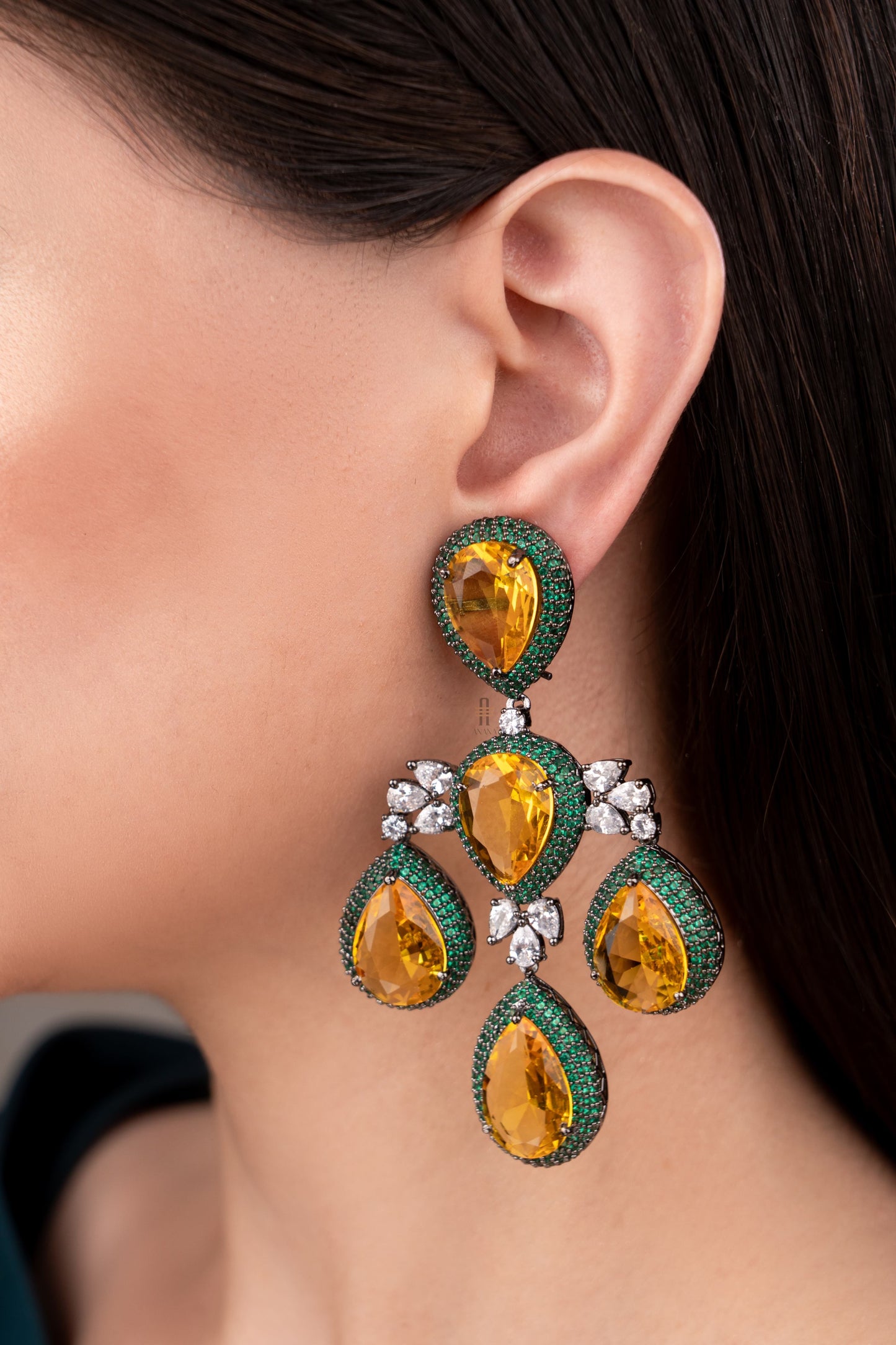 Ayla Danglers
