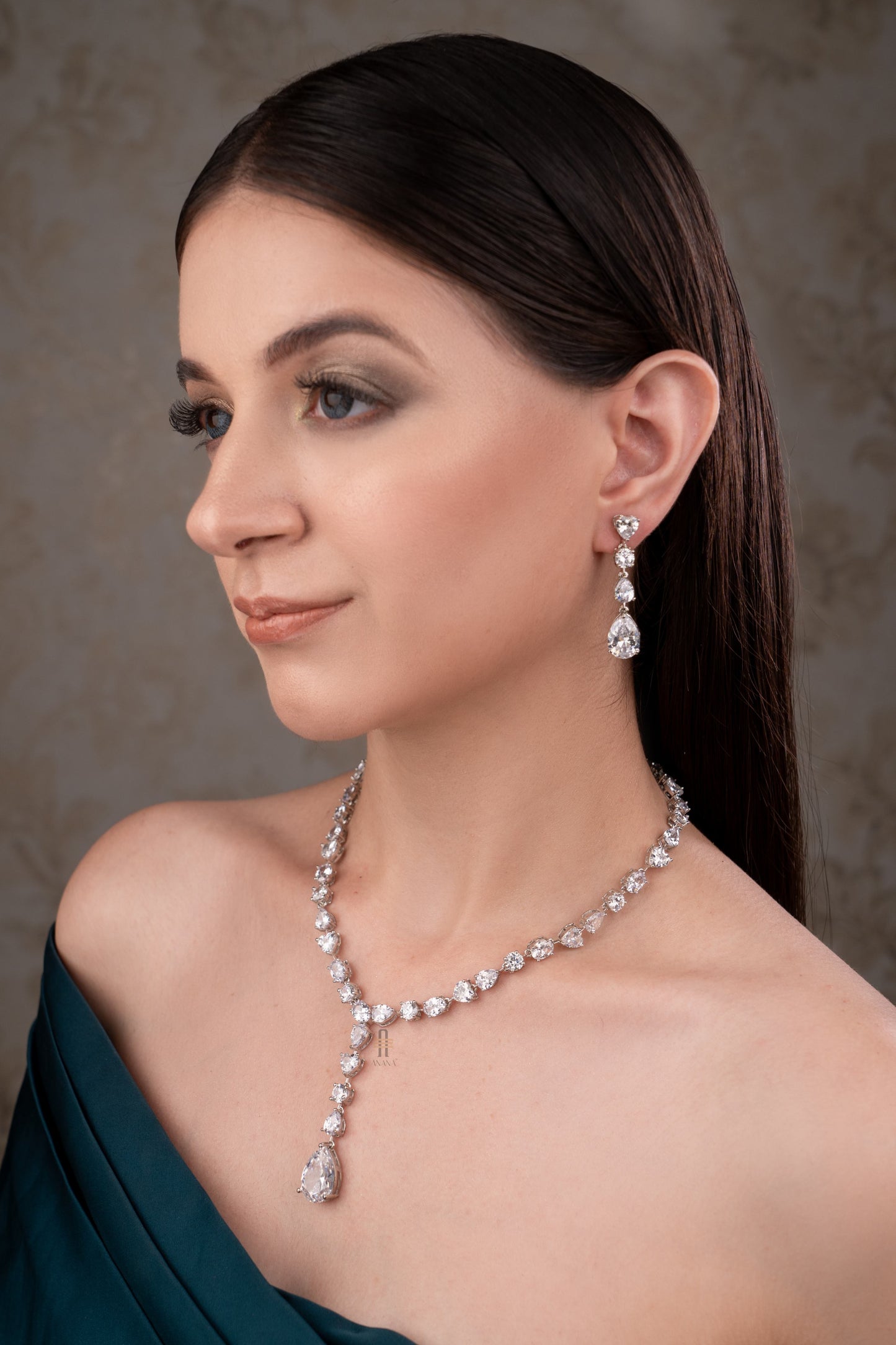Nicole Necklace Set
