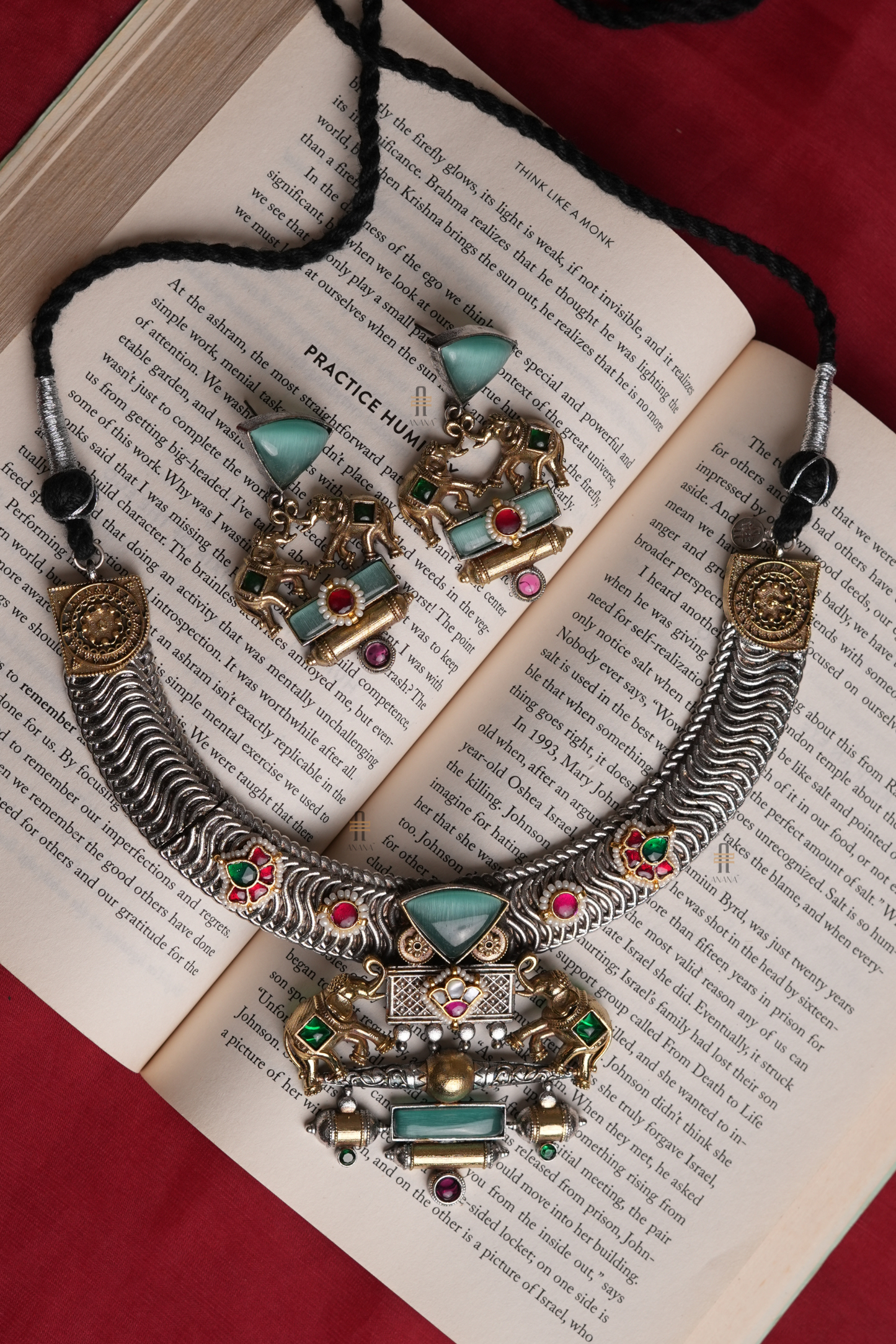 Daksha Necklace Set