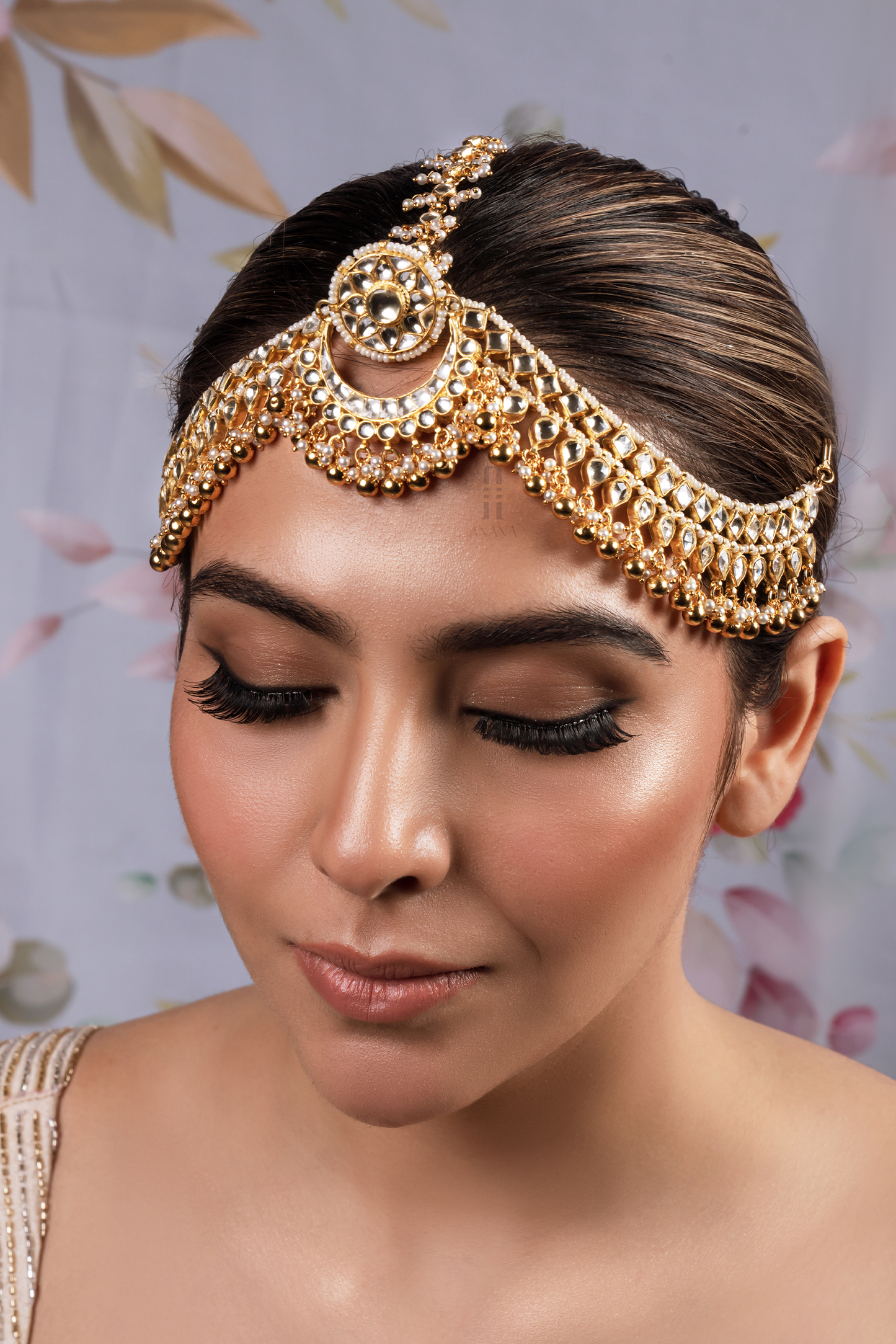 Deepika Jadau Kundan Sheeshphool - Anana