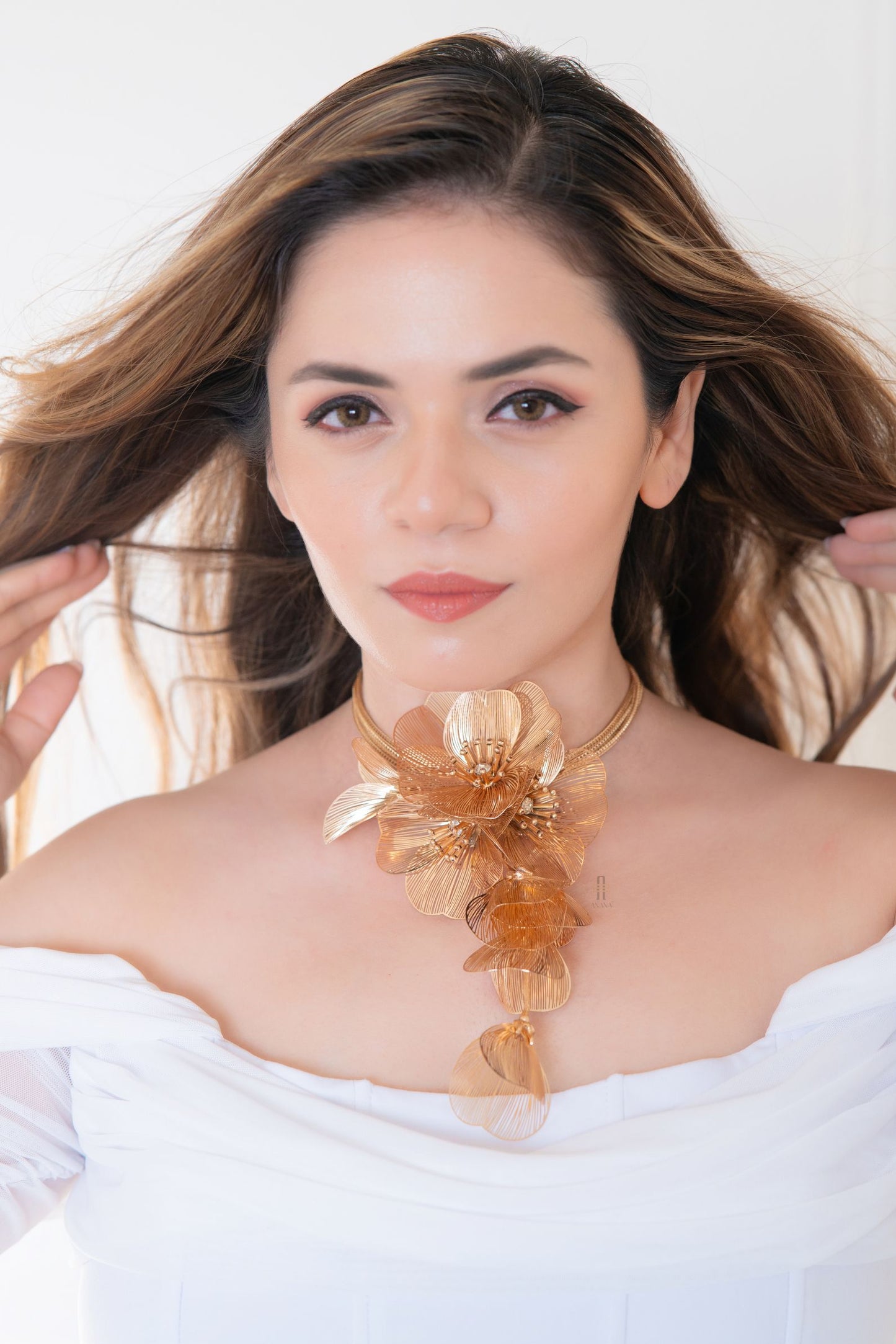 Holly Choker - Anana