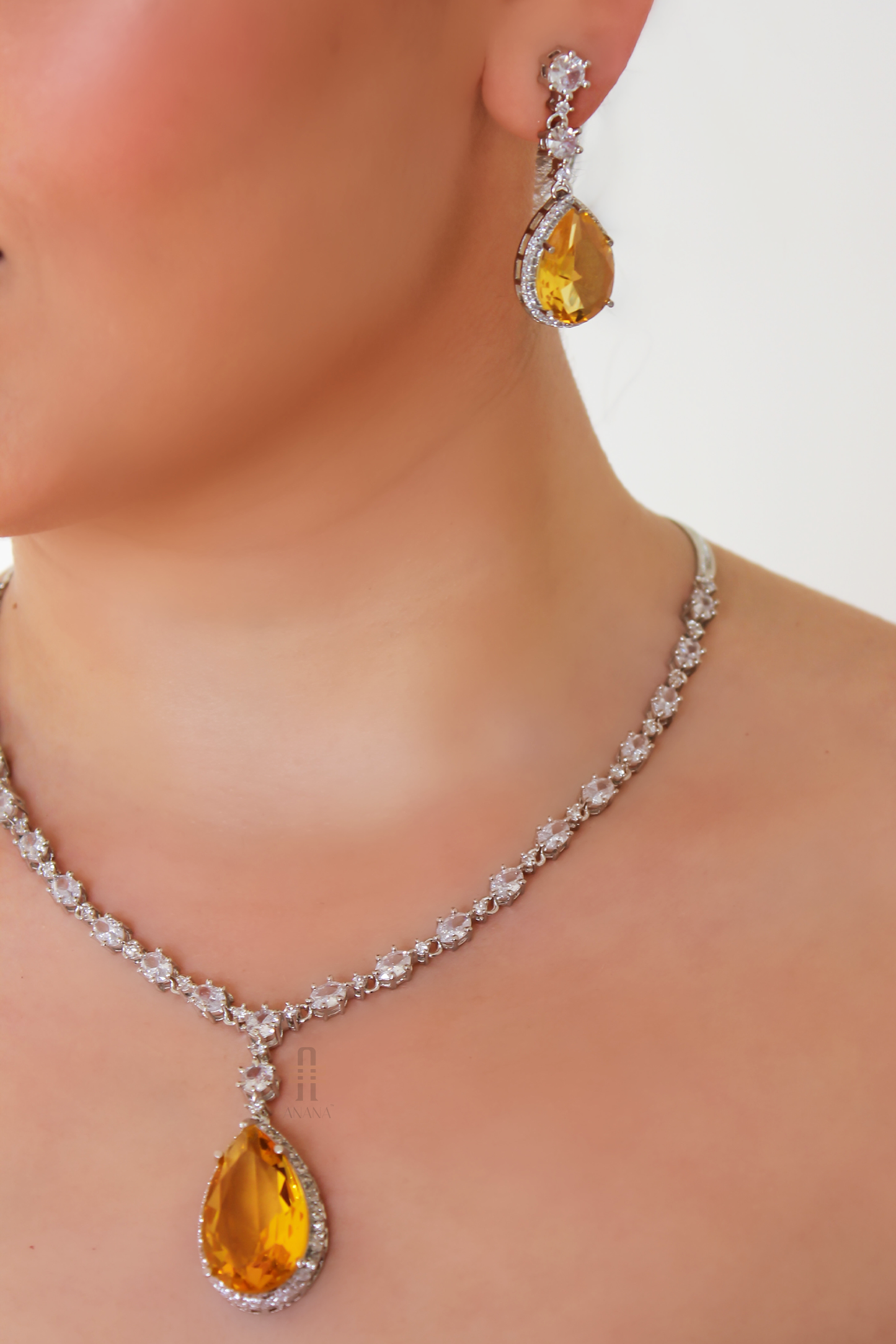 Julia Diamond pendant Set - Anana
