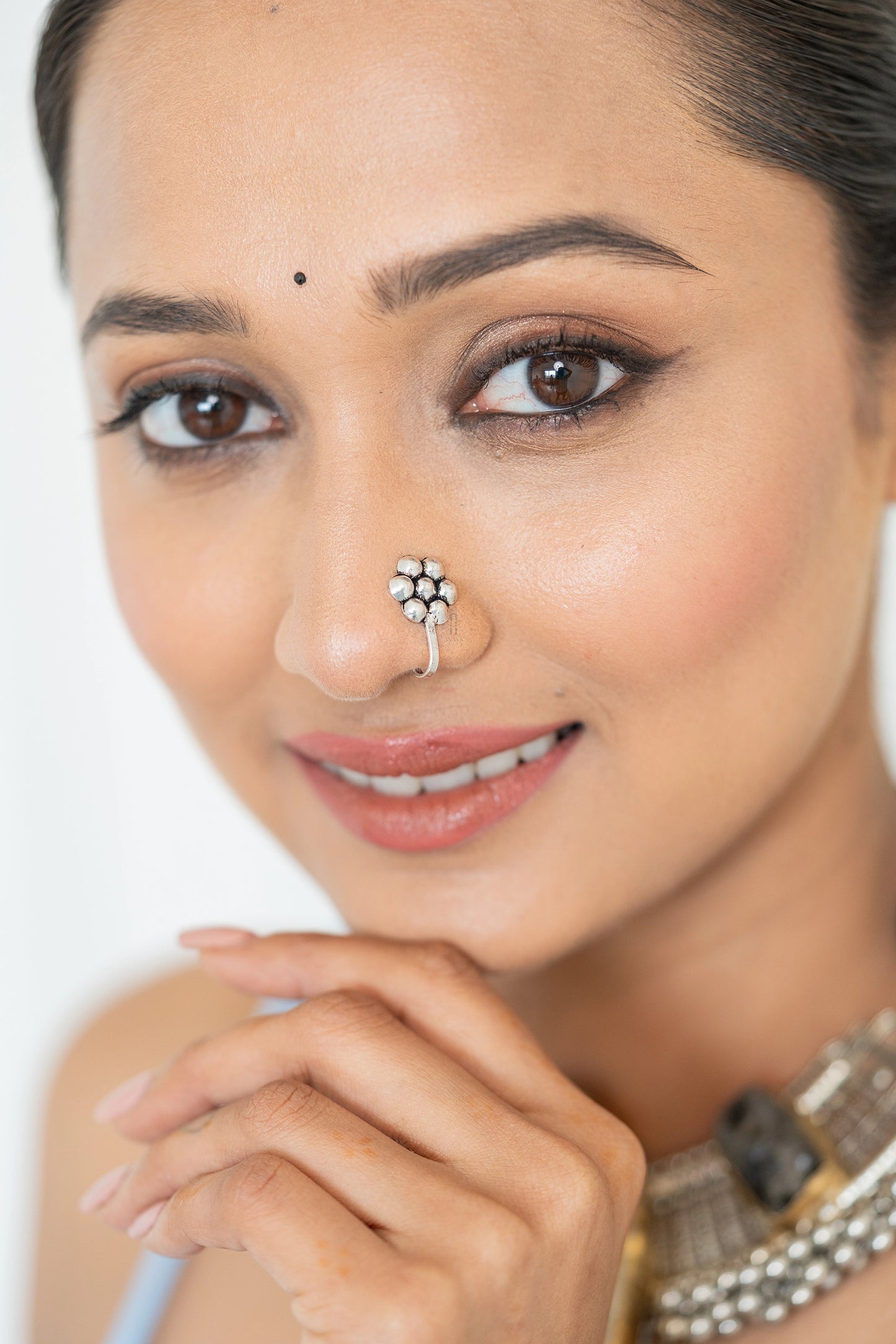 Kanchi Nose Pin - Anana