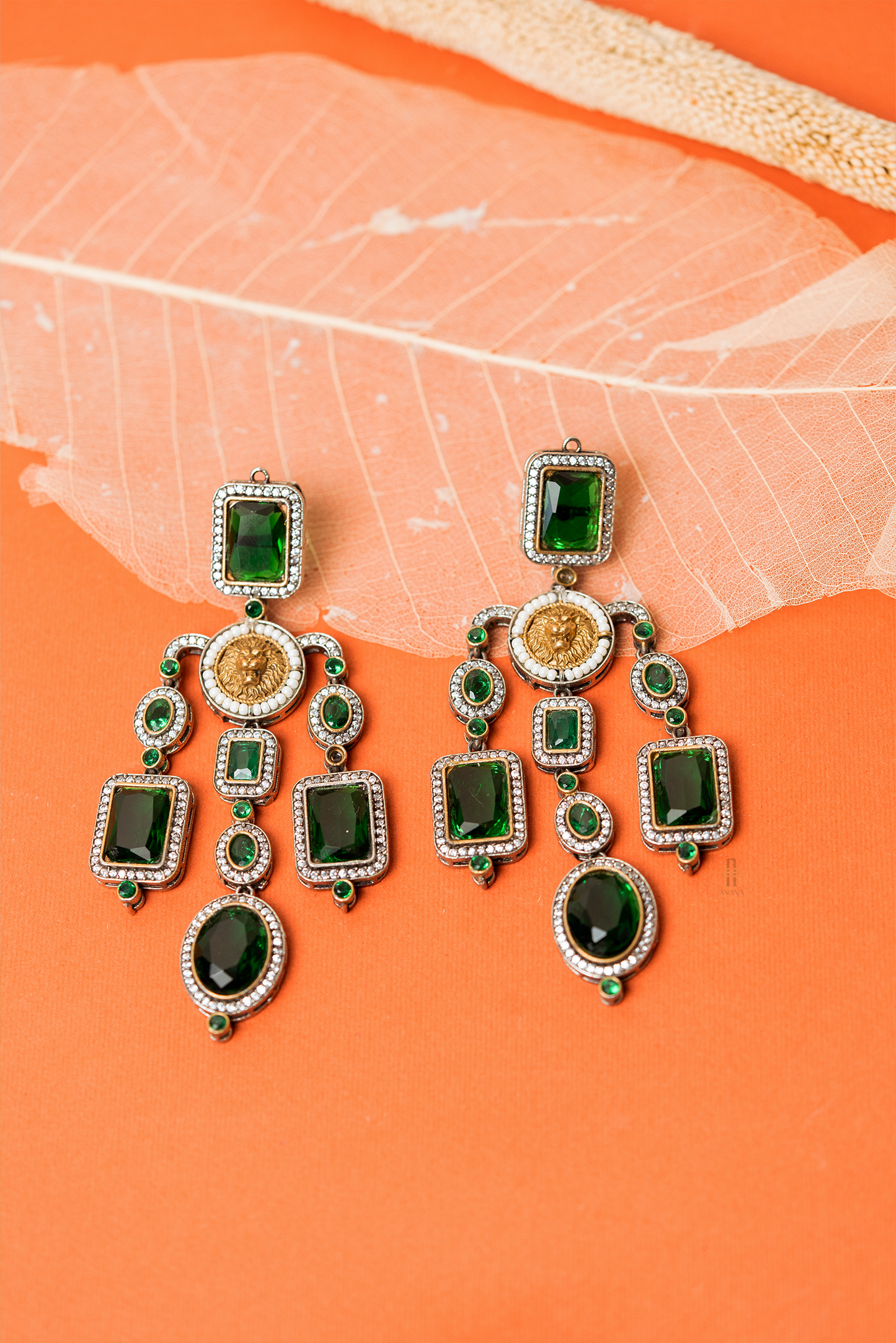 Naysha Earrings - Anana