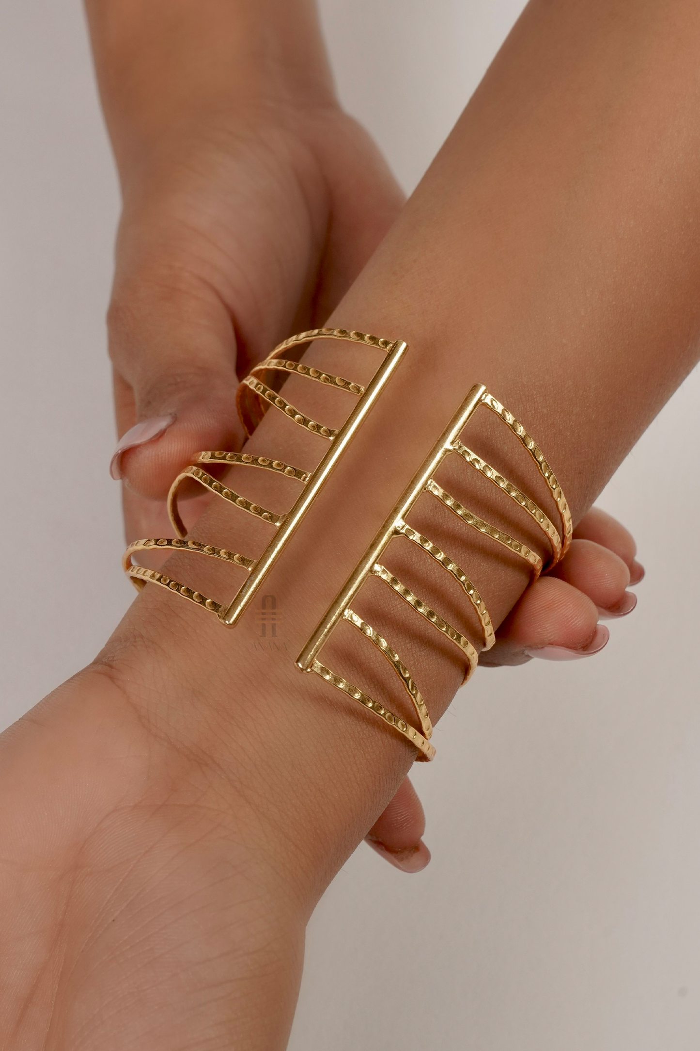 Selena Cuffs - Anana