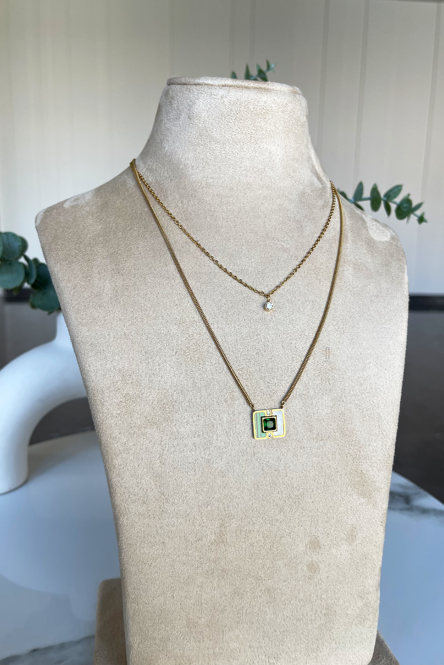 Sunny Neckpiece - Anana