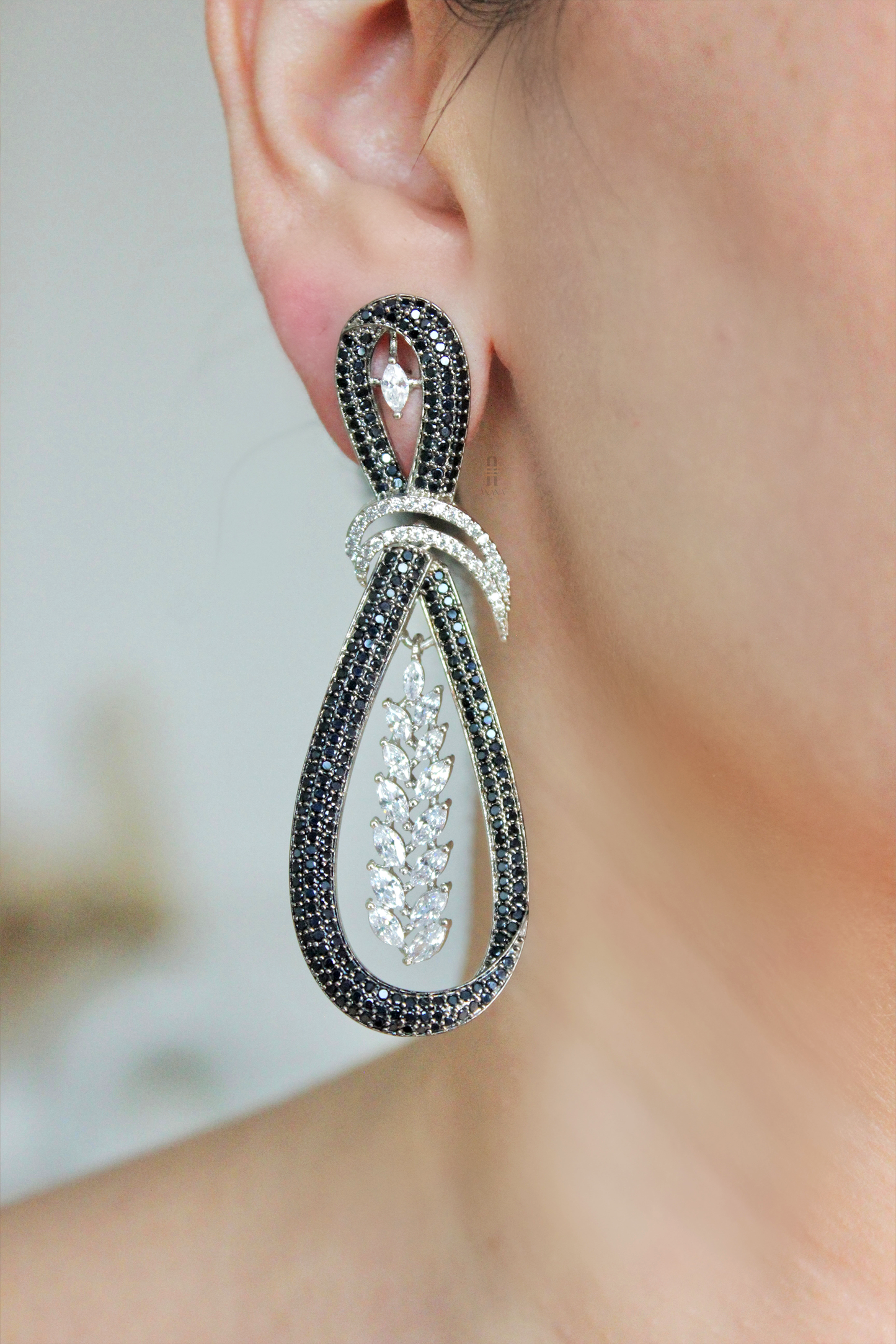 Vienna Earrings - Anana