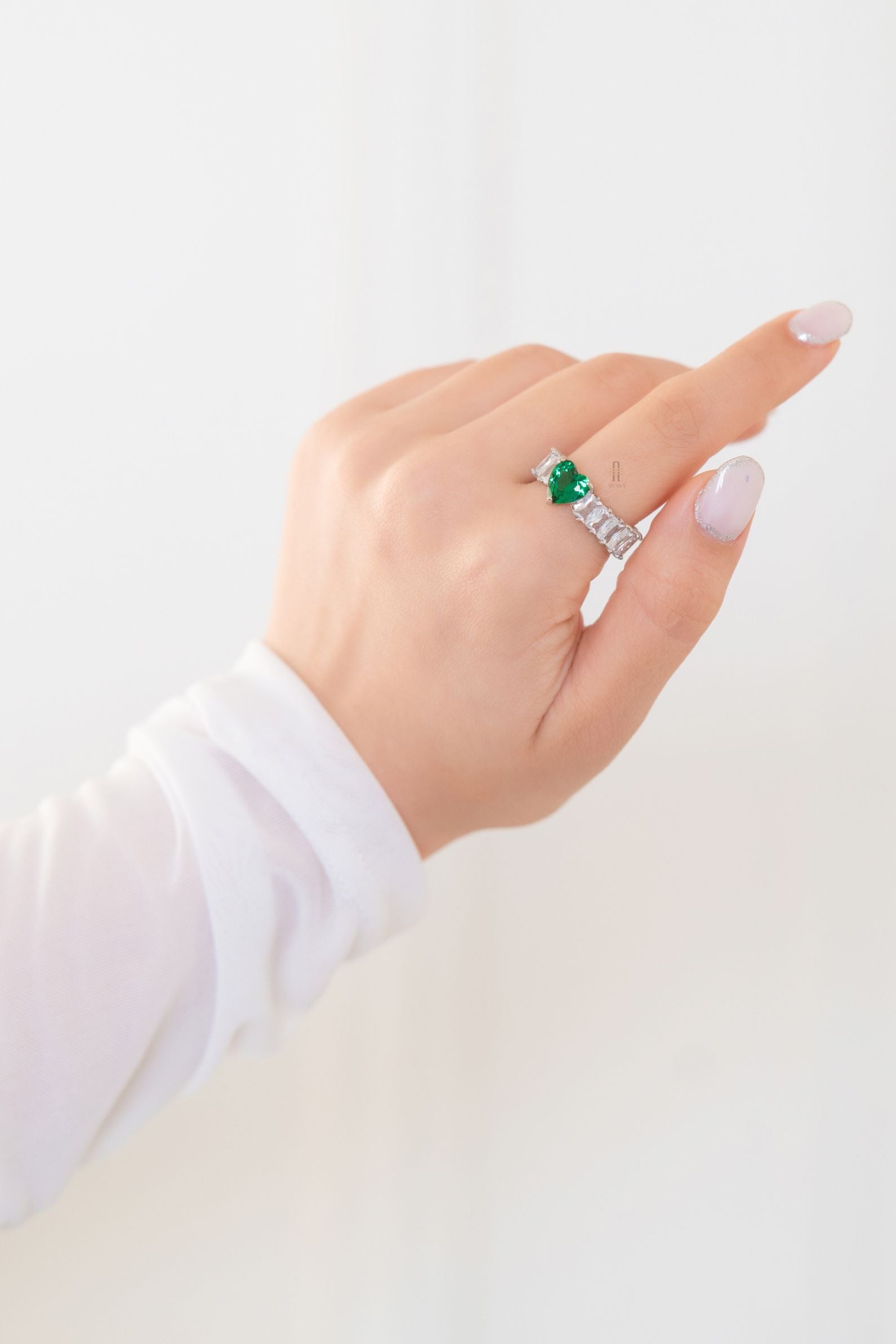 Anana Lovey Ring - Anana