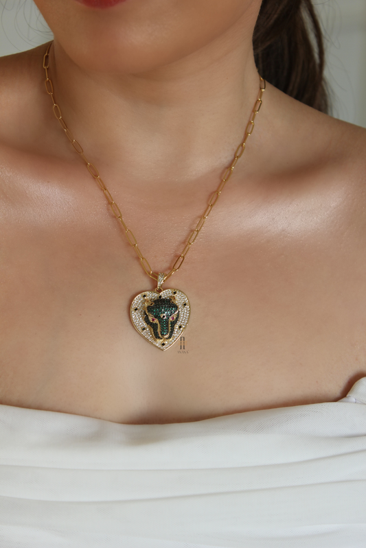 Camilla pendent necklace