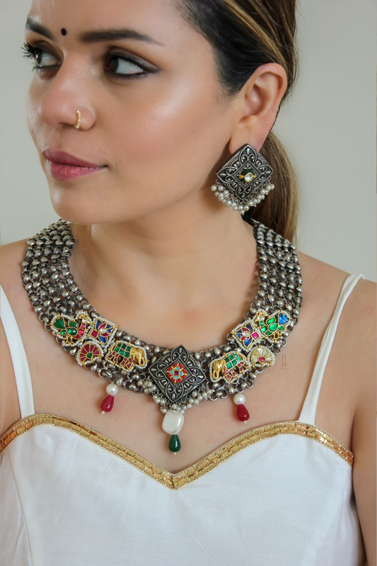 Chasmum Necklace Set - Anana