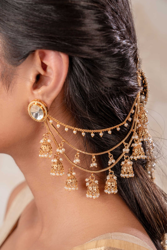 Manorama Kaan chain (chhed)