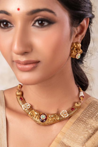 Chitra Necklace Set