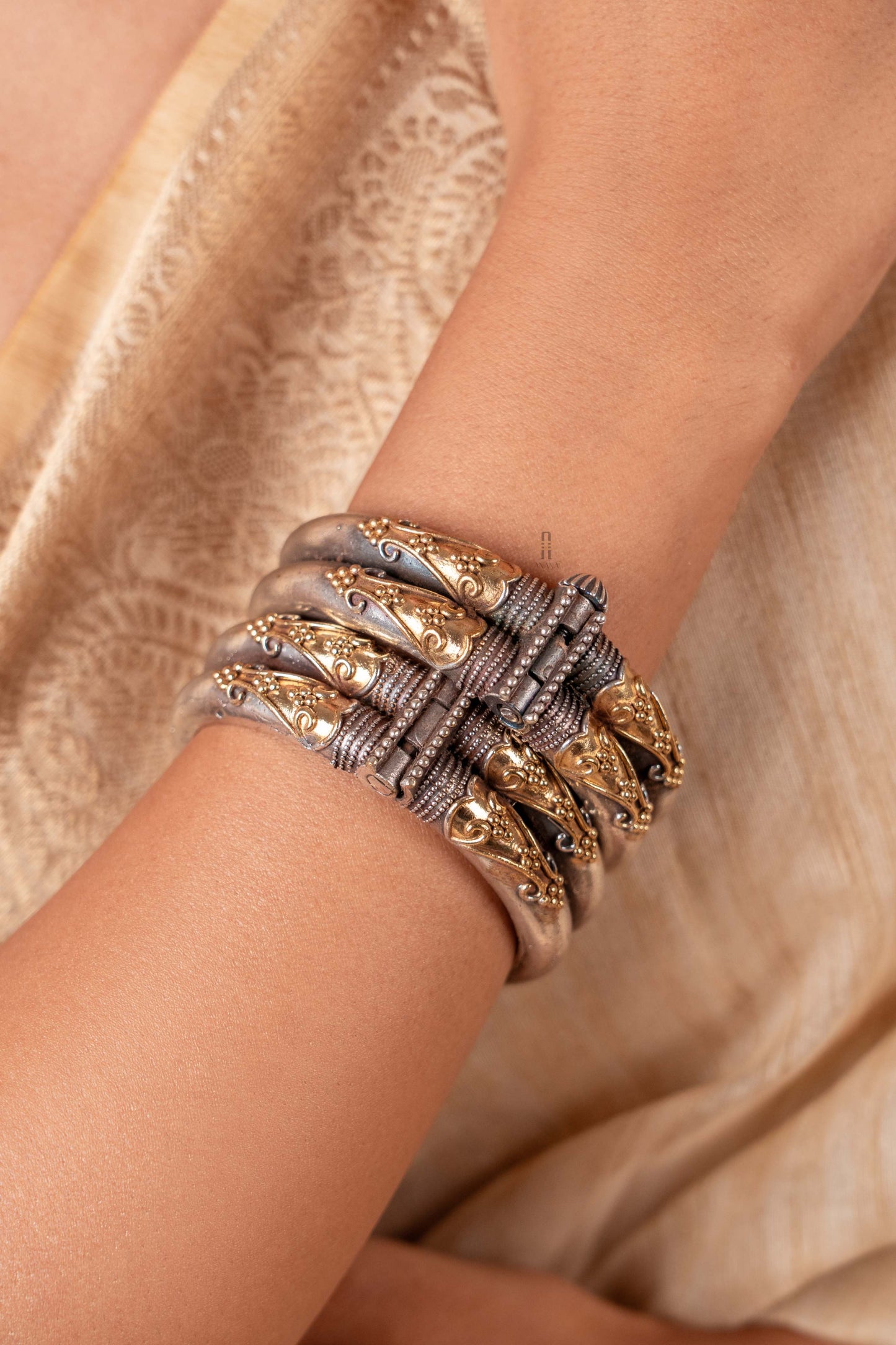 Sajni Bangles