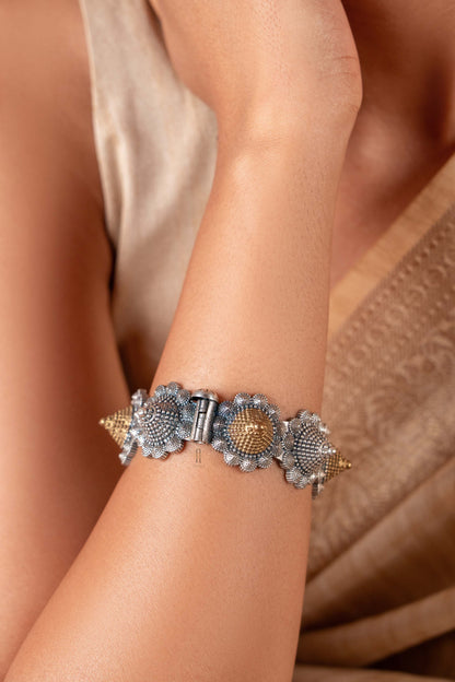 Samriddhi Bangle Kada