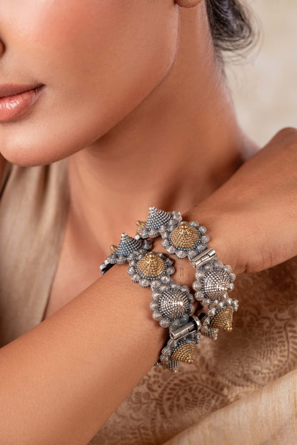 Samriddhi Bangle Kada