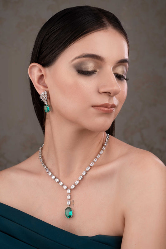 Nila Necklace Set