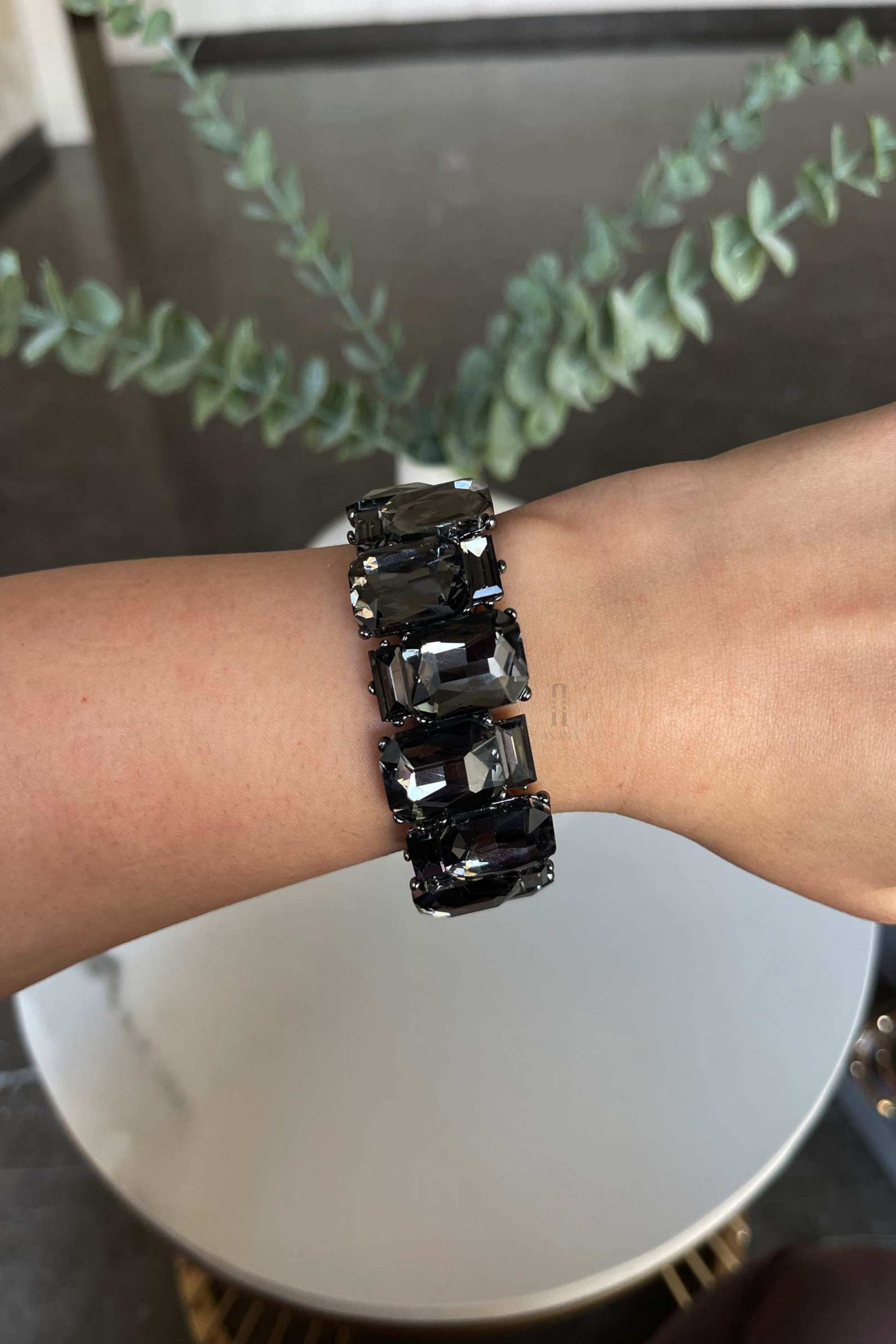 Genelia Bracelet - Anana