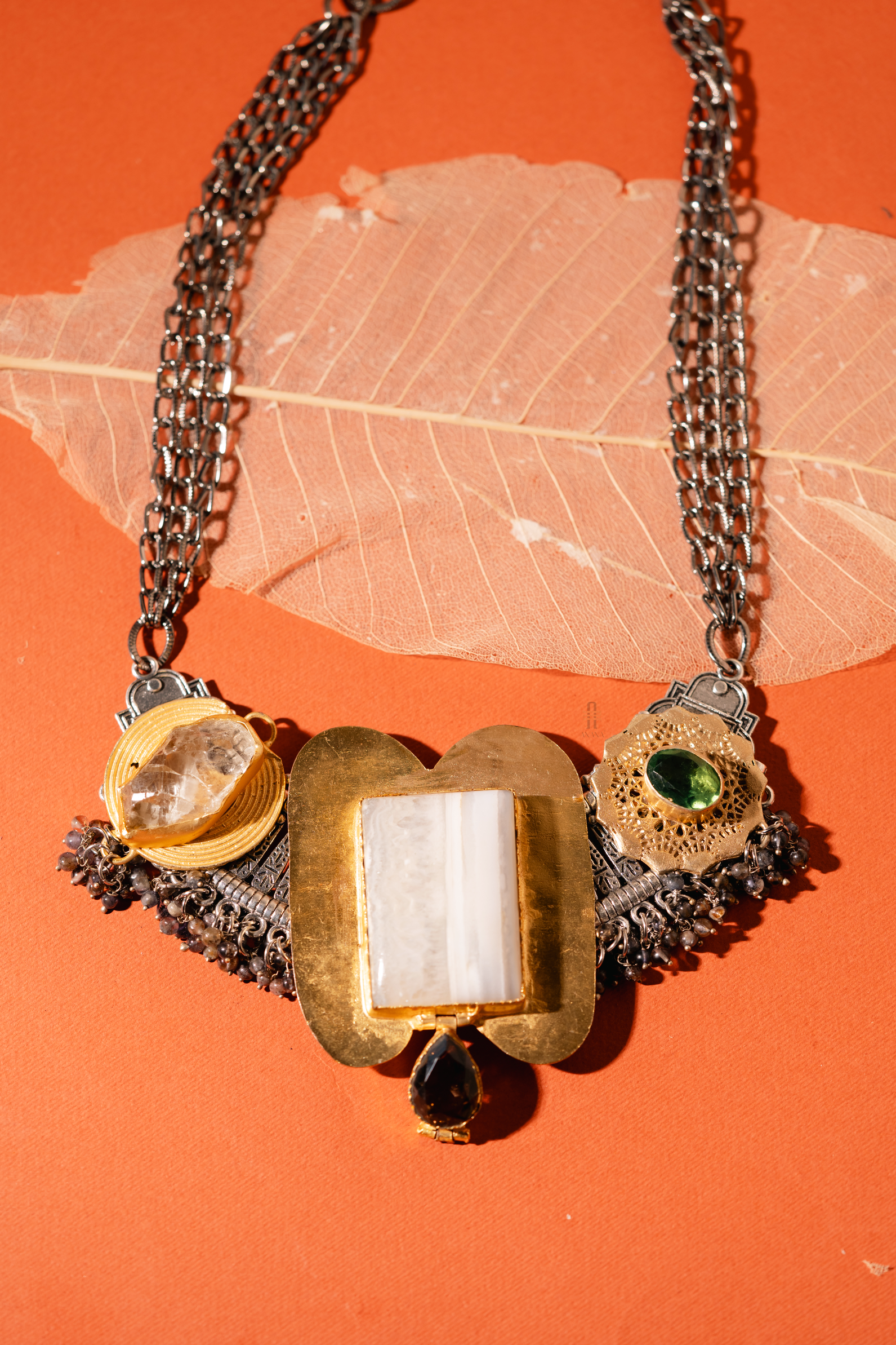 Jalsa Neckpiece D - Anana