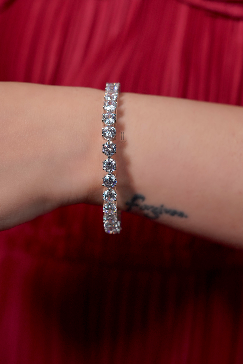 Kelsey 1 carat Solitaire Bangles - Anana