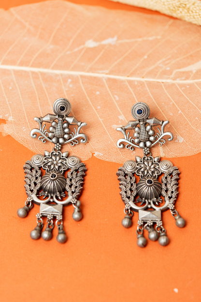 Rutvi Earrings - Anana