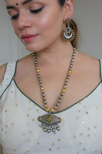 Sonakshi Necklace Set