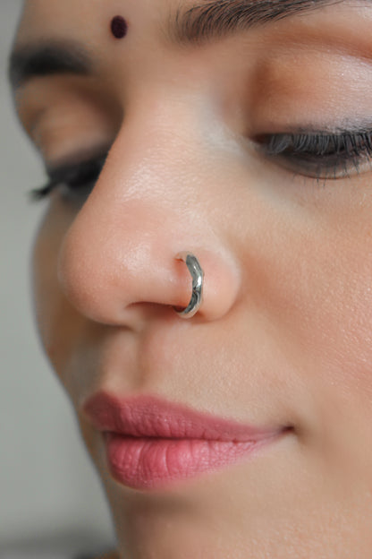 Zeal Nose Pin