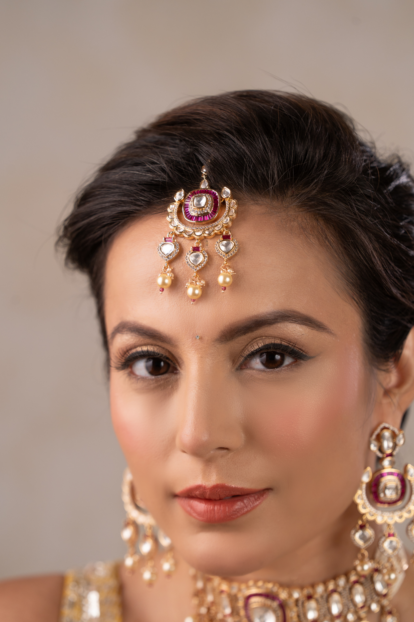 Rahi Necklace Set