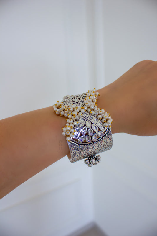 Kaamisha Cuffs - Anana