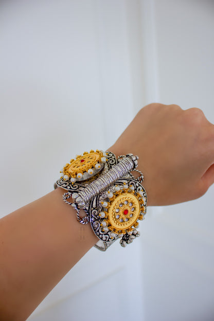 Hooriyah Cuffs - Anana